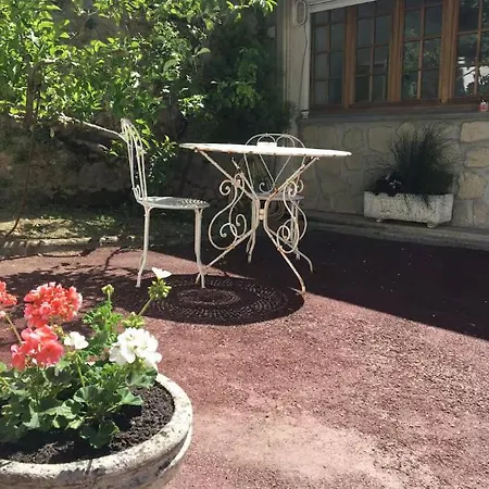 Spacieux, Jardin, Pres De Paris Et Versailles * Bievres